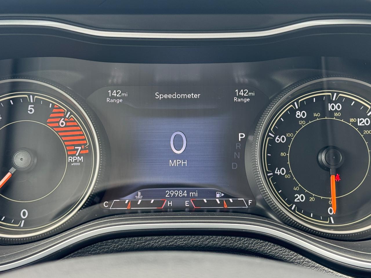 Jeep Cherokee Latitude LUX 4D SUV 4WD 2022