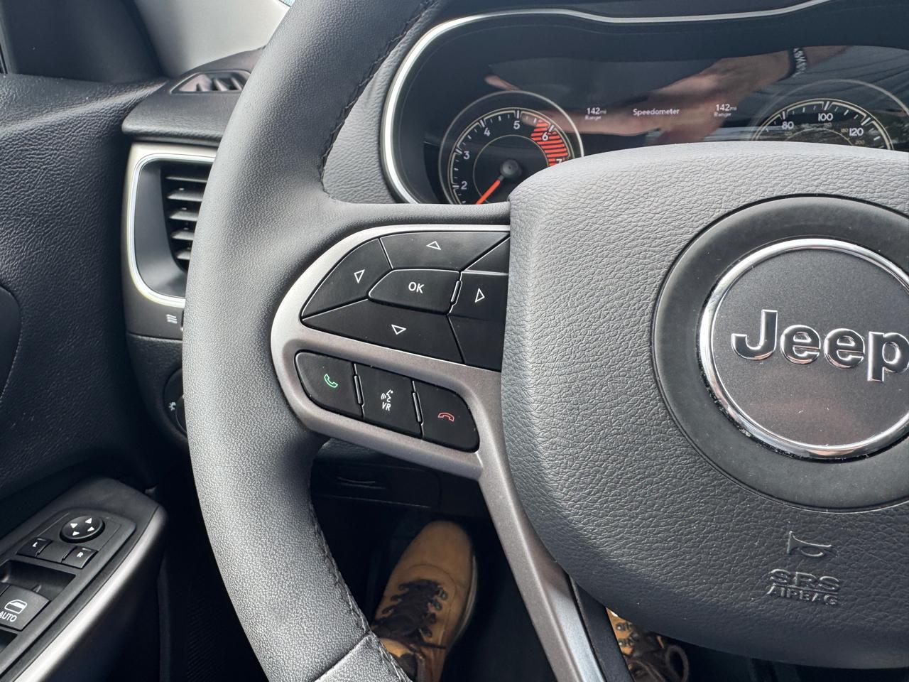 Jeep Cherokee Latitude LUX 4D SUV 4WD 2022