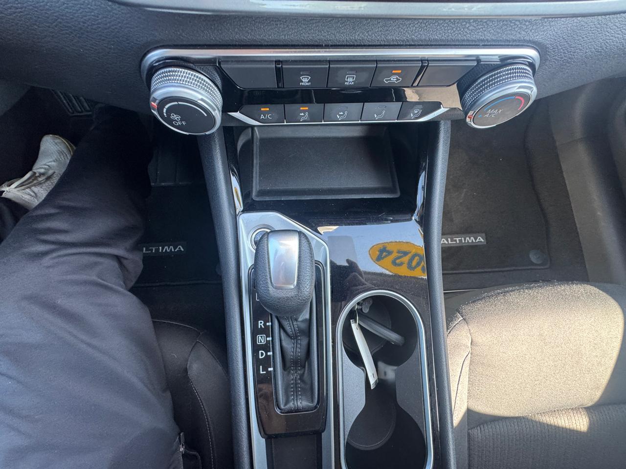 Nissan Altima 2.5 SV 2024