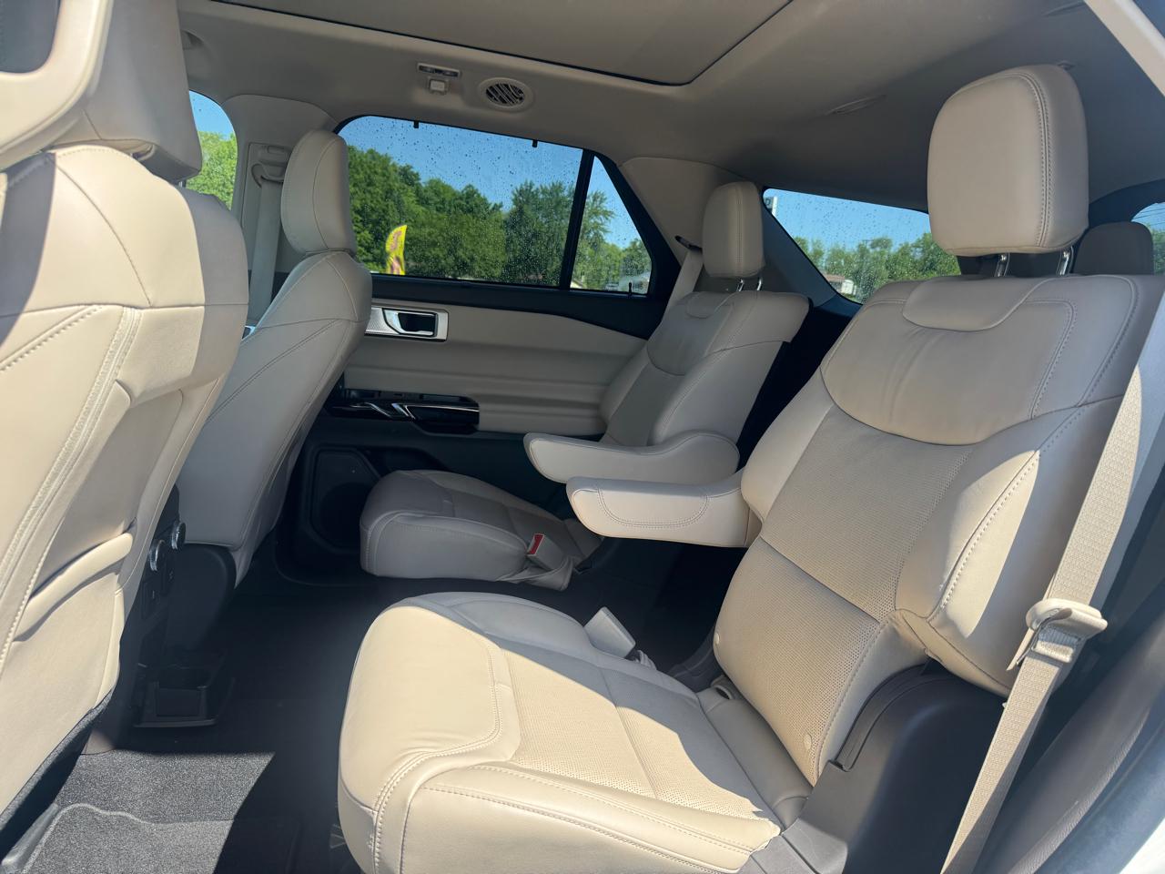 Ford Explorer Platinum AWD 2023
