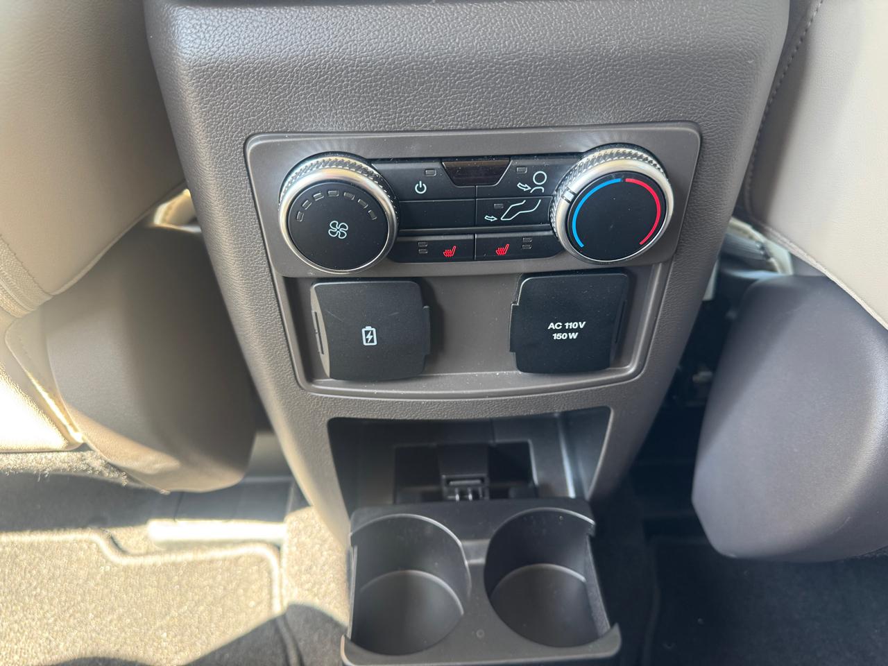 Ford Explorer Platinum AWD 2023