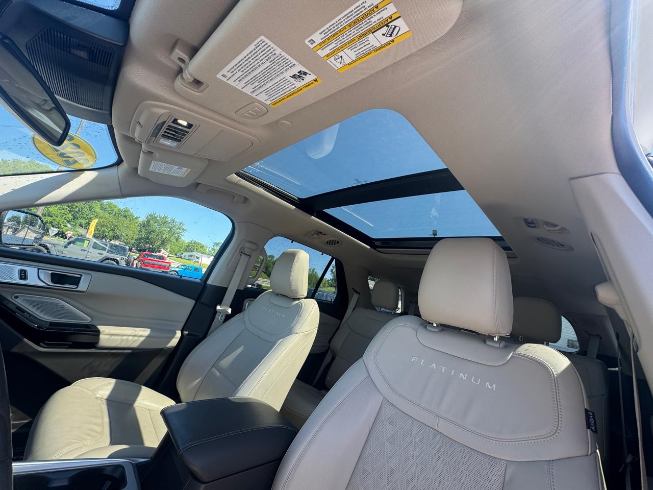 Ford Explorer Platinum AWD 2023