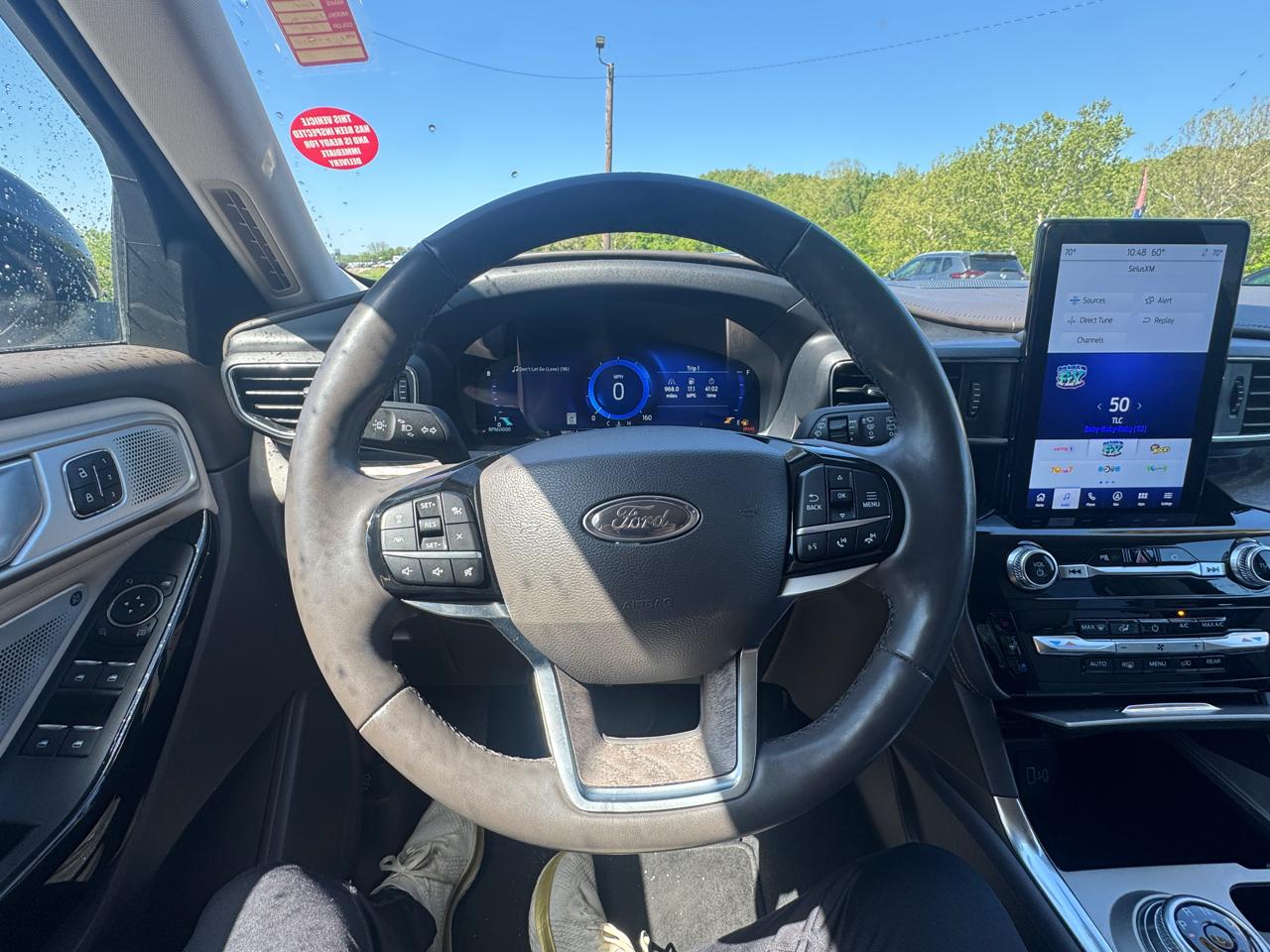 Ford Explorer Platinum AWD 2023