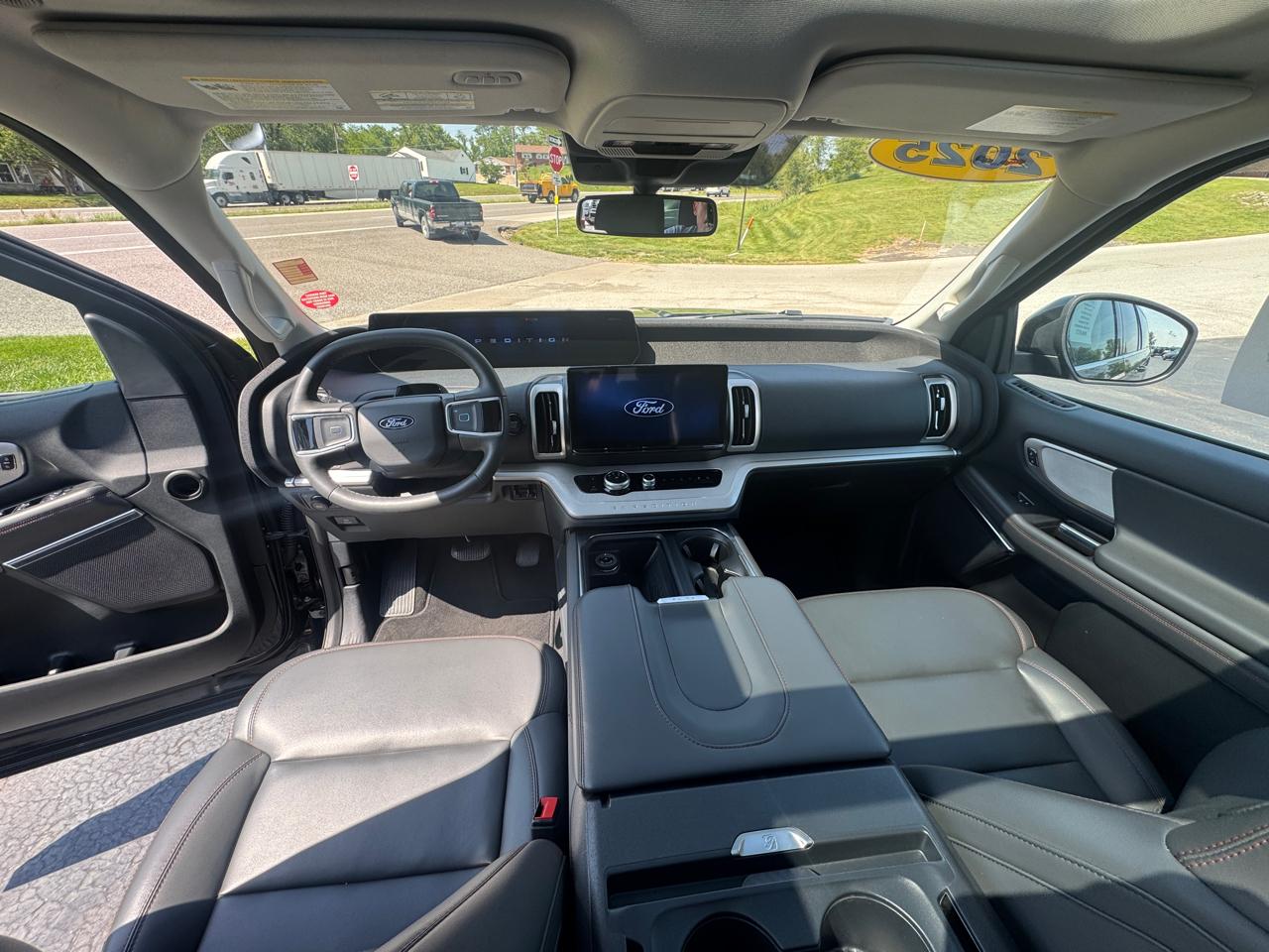 Ford Expedition Active 4WD 2025