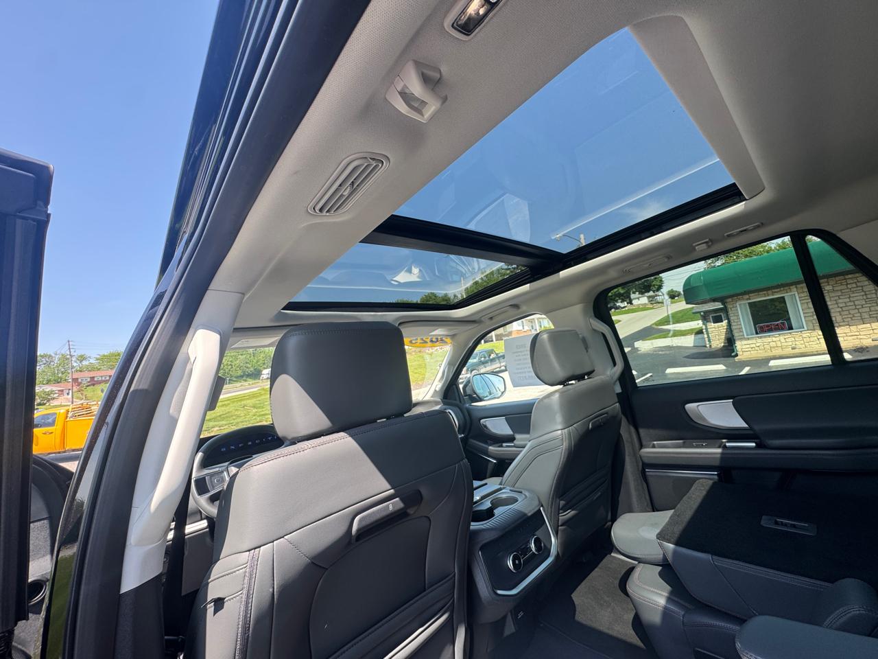 Ford Expedition Active 4WD 2025