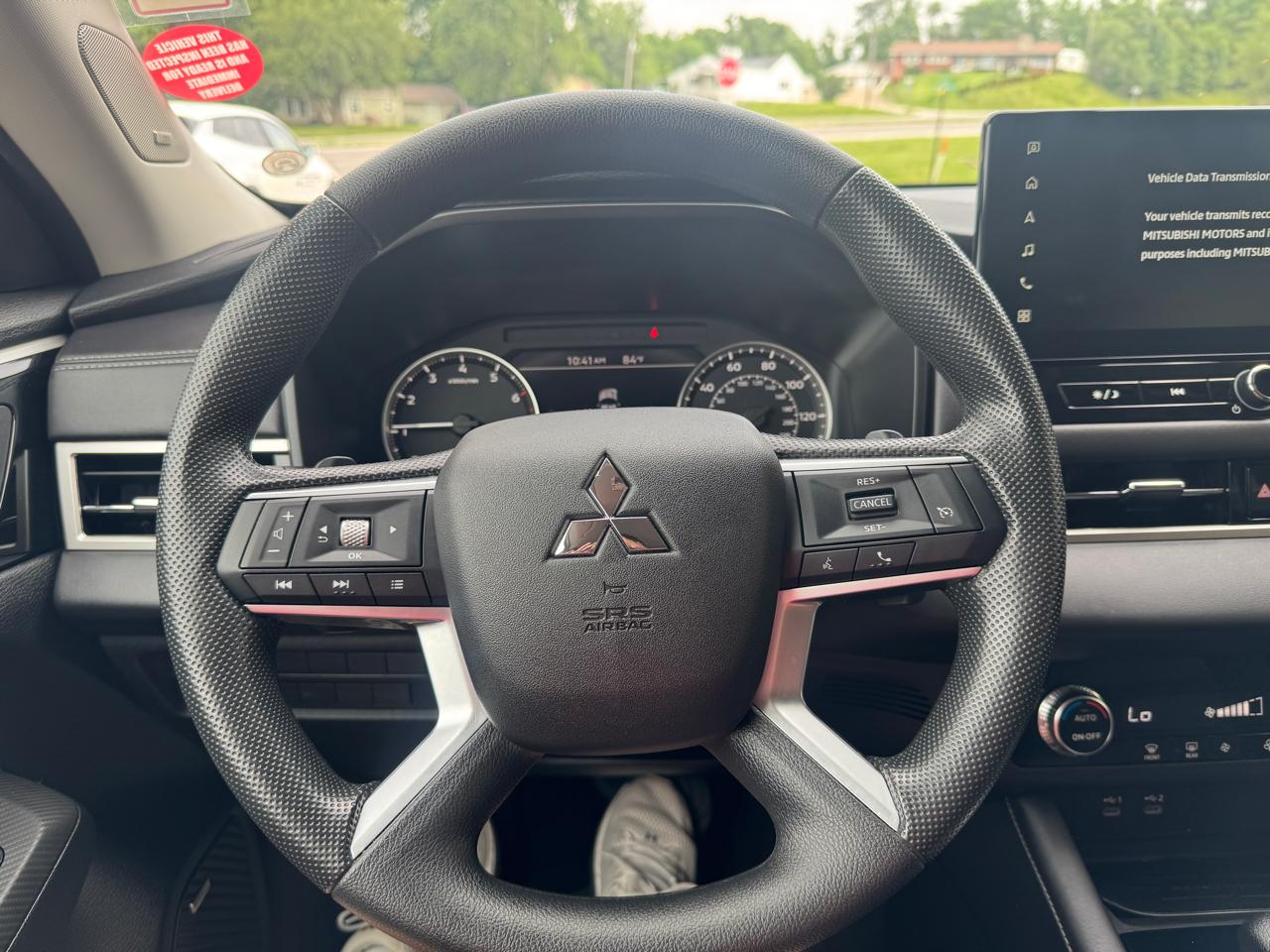Mitsubishi Outlander ES AWD 2025