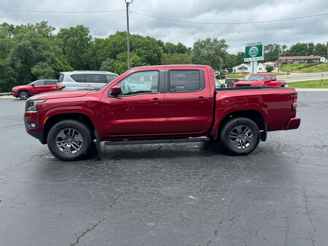 Nissan Frontier SV Crew Cab 4WD 2025