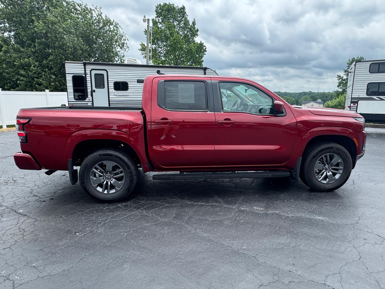 Nissan Frontier SV Crew Cab 4WD 2025