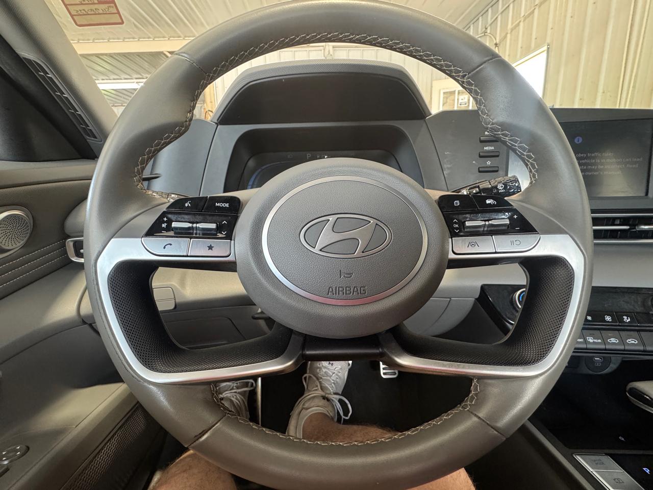 Hyundai Elantra SEL Sport 2025