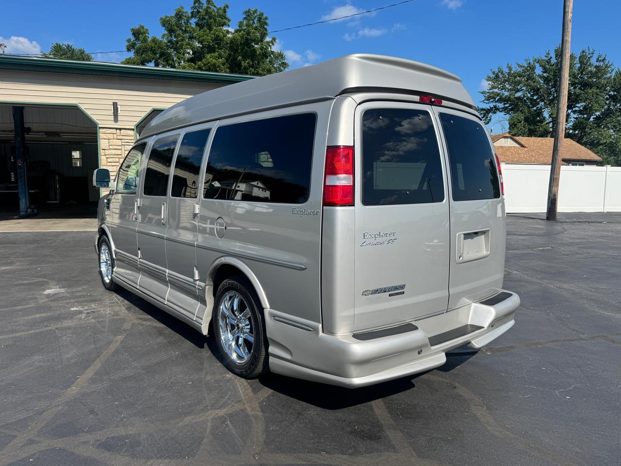 Chevrolet Express 1500 Cargo 2008