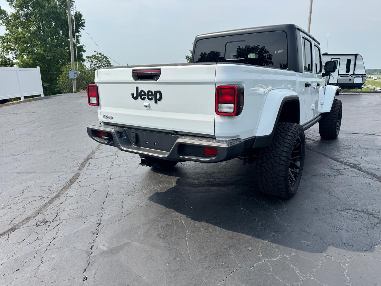 Jeep Gladiator Sport 2021