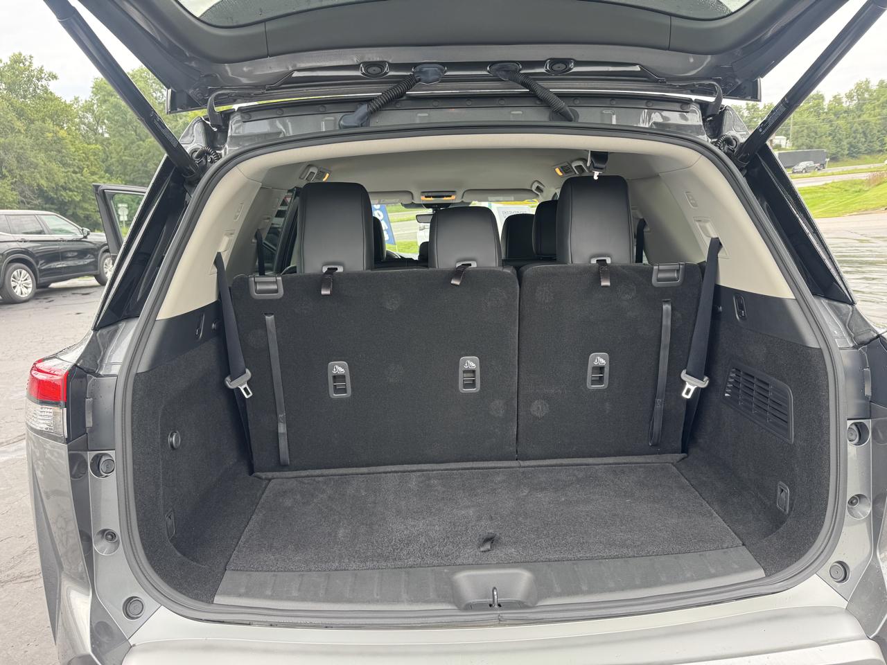 Nissan Pathfinder SL 4WD 2023