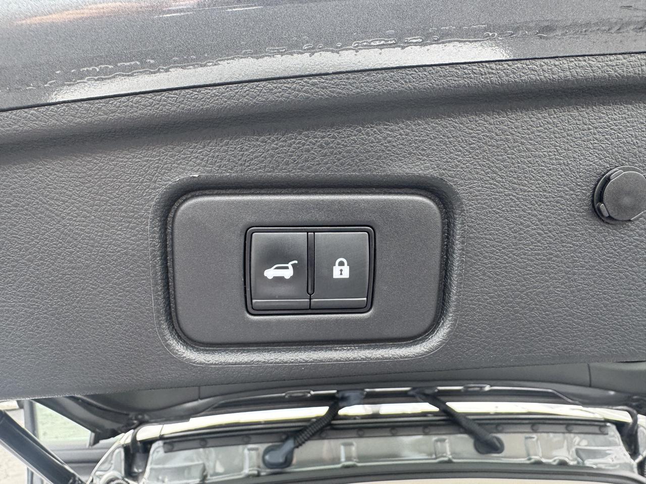 Nissan Pathfinder SL 4WD 2023