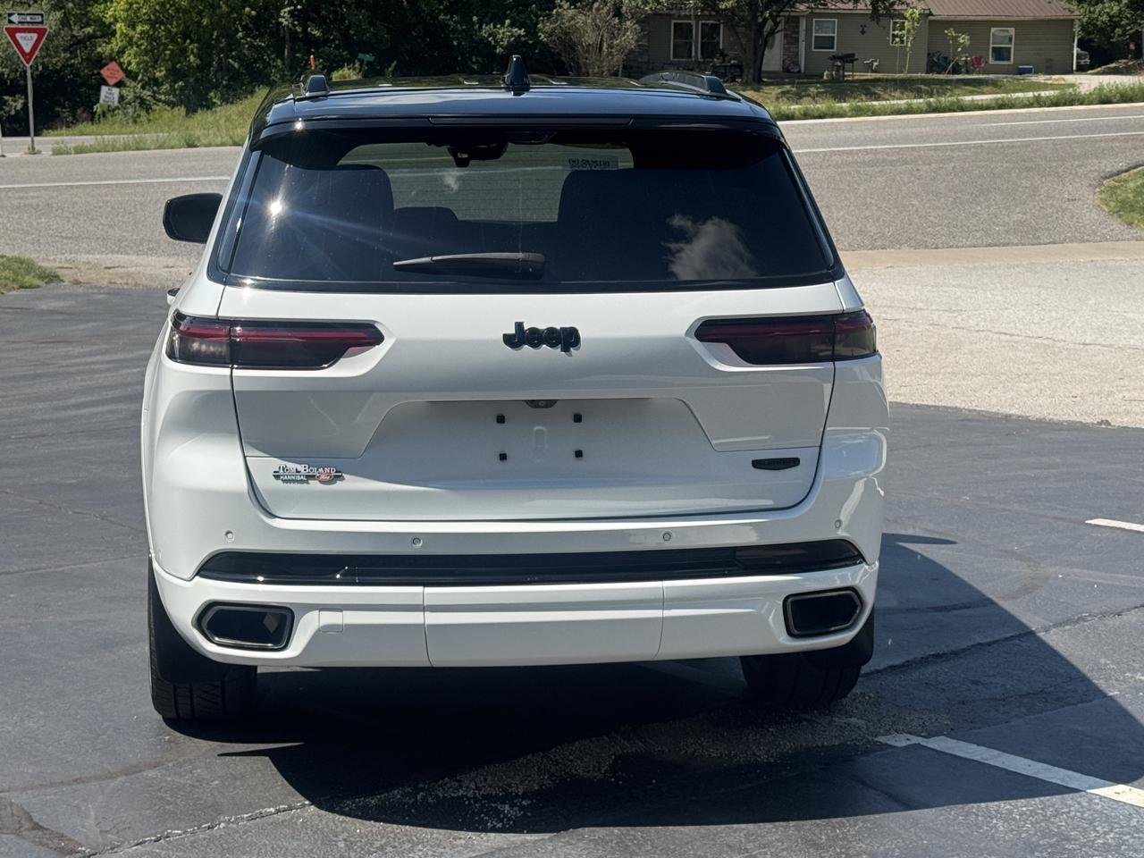 Jeep Grand Cherokee L Summit 4WD 2023