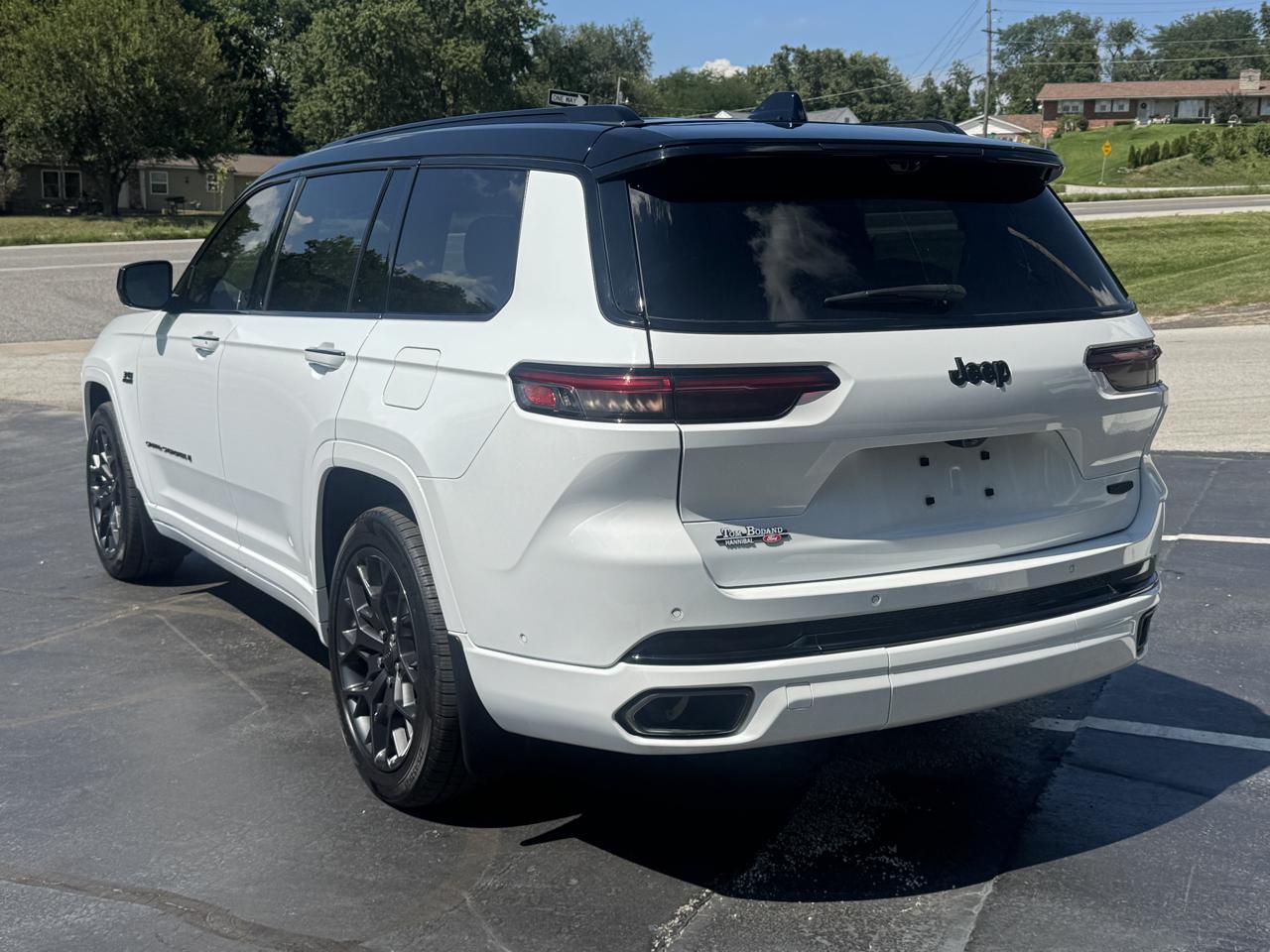 Jeep Grand Cherokee L Summit 4WD 2023