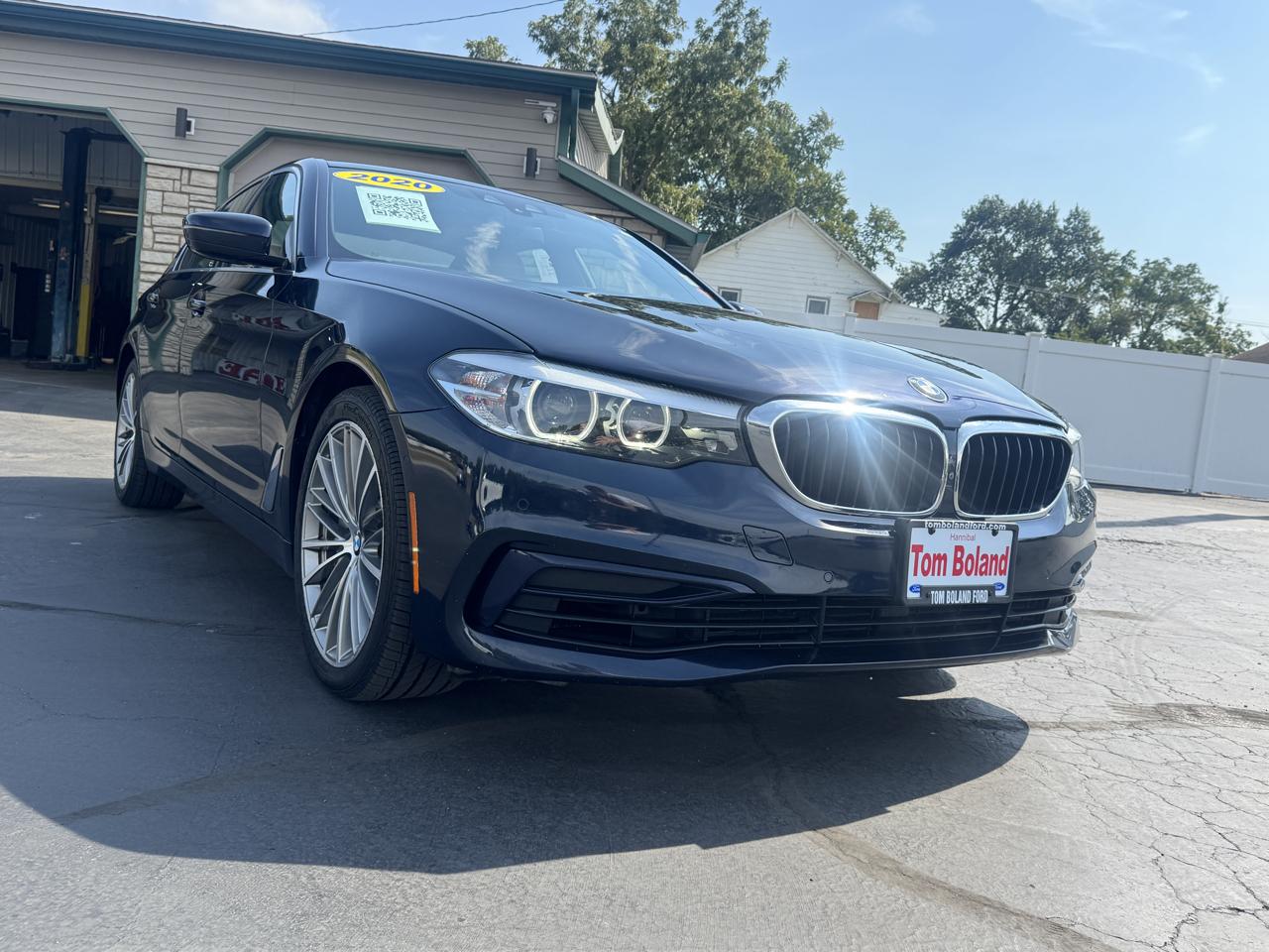 BMW 5-Series 530i xDrive 2020