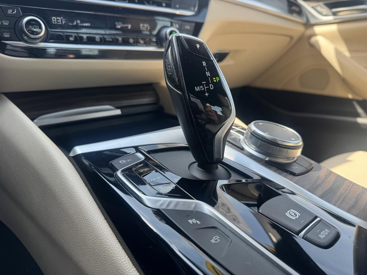 BMW 5-Series 530i xDrive 2020