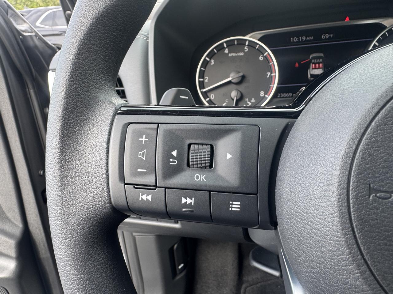 Nissan Rogue SV AWD 2023