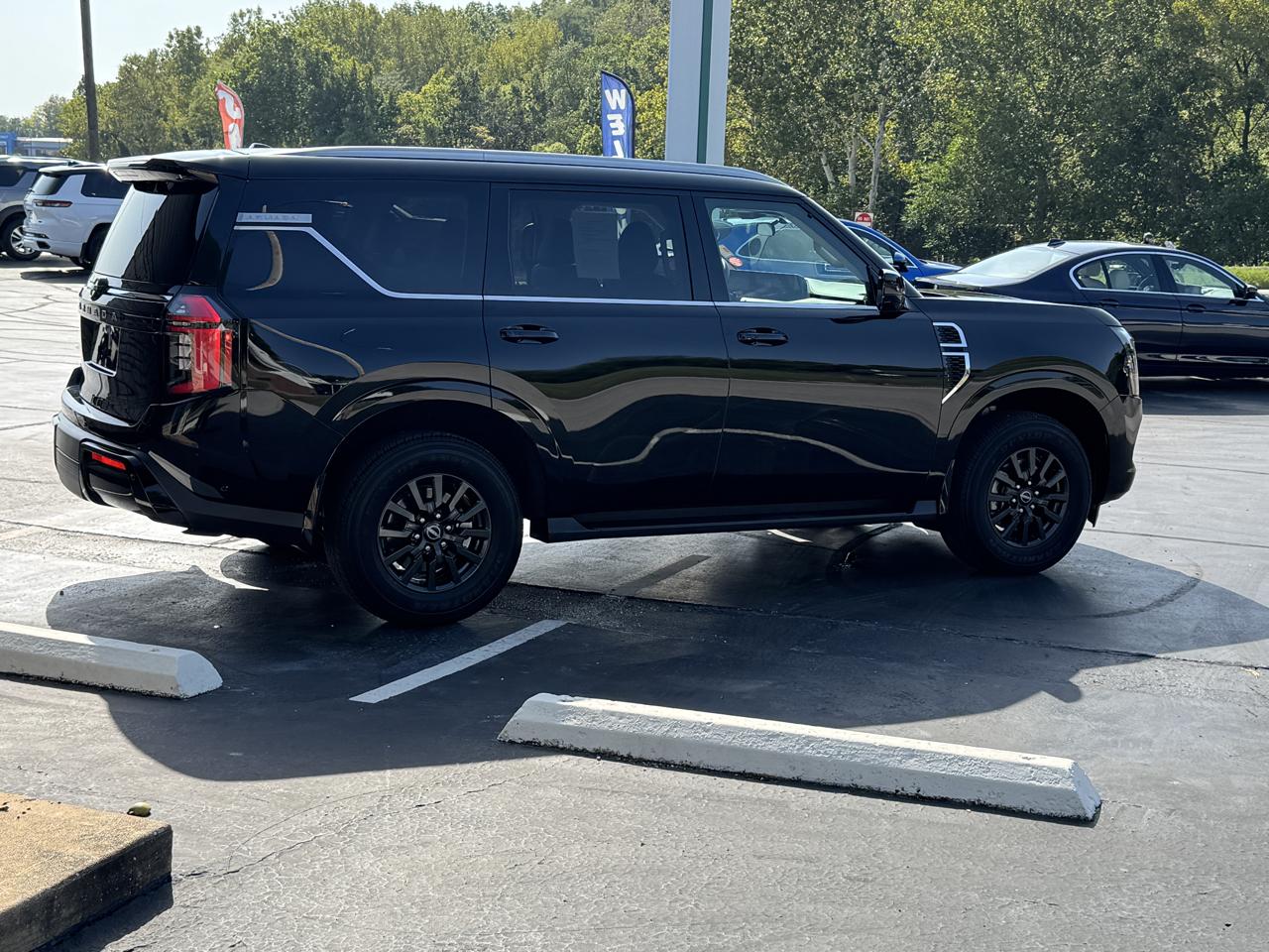 Nissan Armada SV 4WD 2025