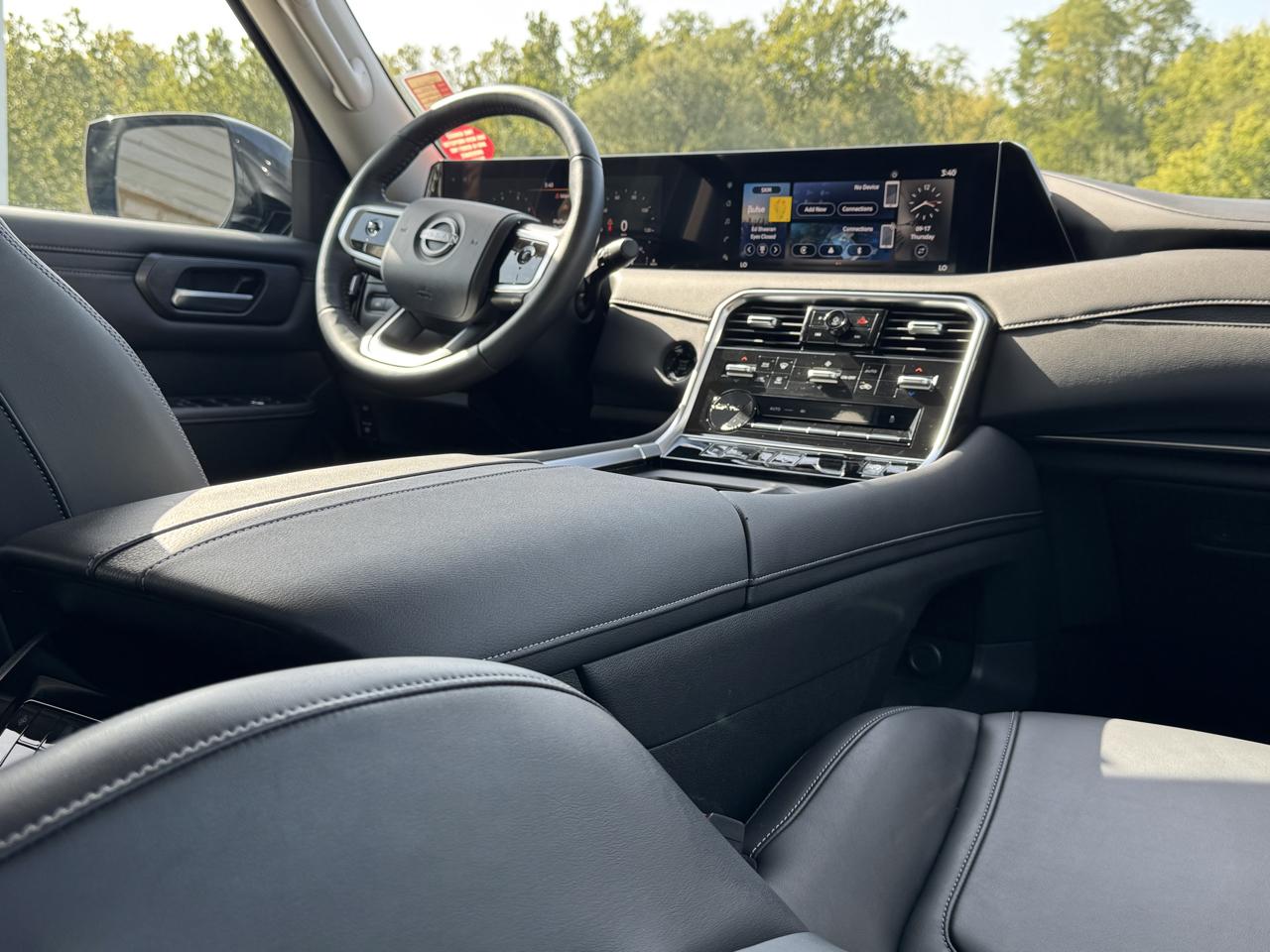 Nissan Armada SV 4WD 2025