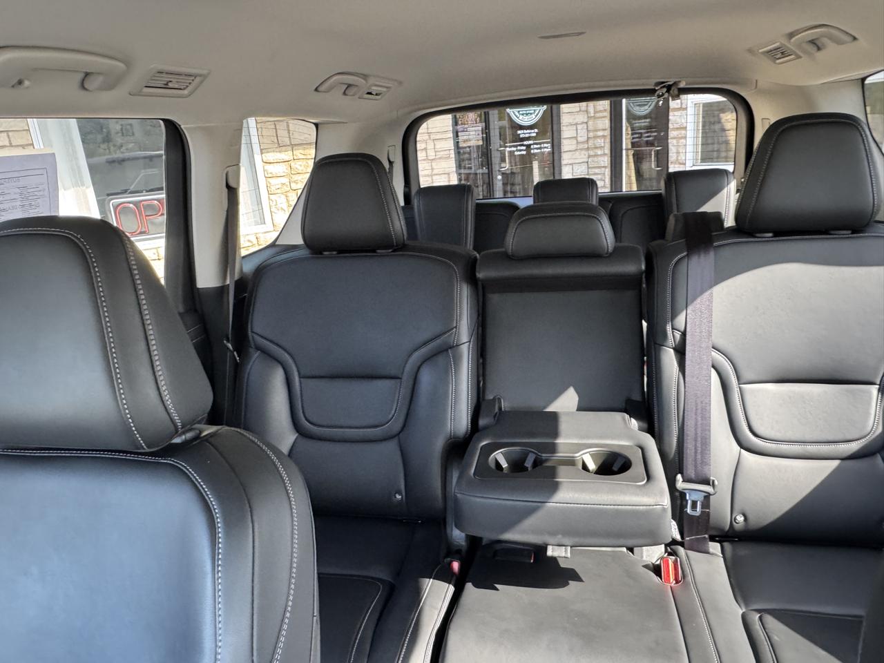 Nissan Armada SV 4WD 2025