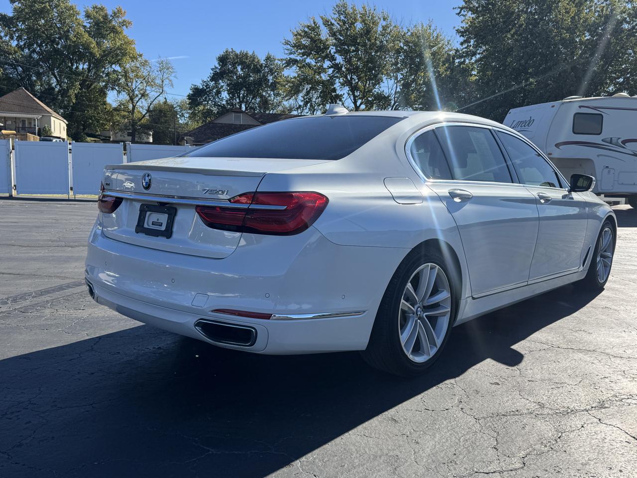 BMW 7-Series 750i xDrive 2016
