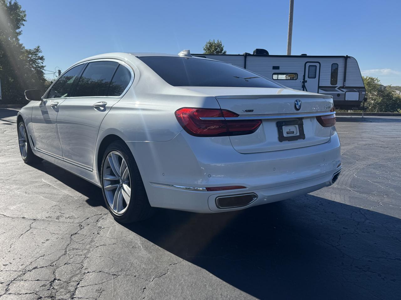 BMW 7-Series 750i xDrive 2016
