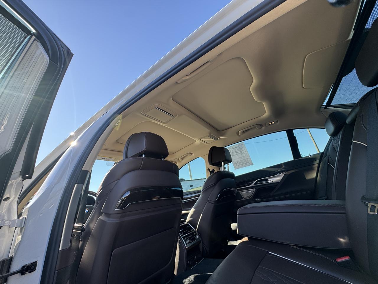 BMW 7-Series 750i xDrive 2016