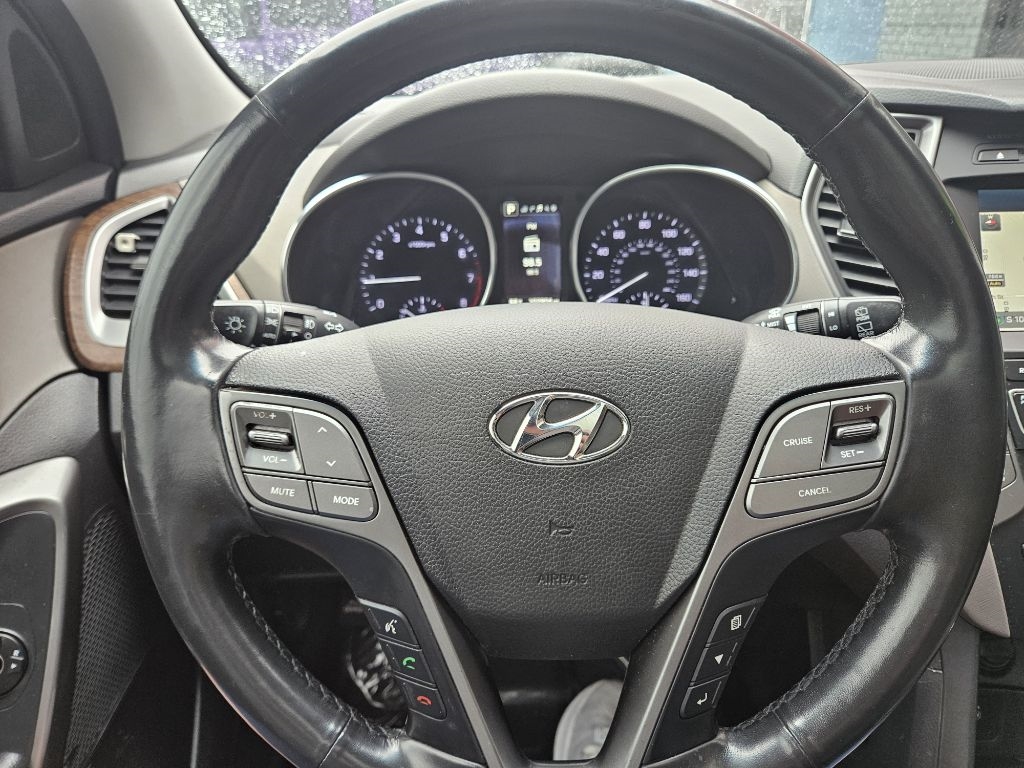 Hyundai Santa Fe Sport 2.0T AWD 2018 Hyundai Santa Fe Sport 2.0T AWD 2018