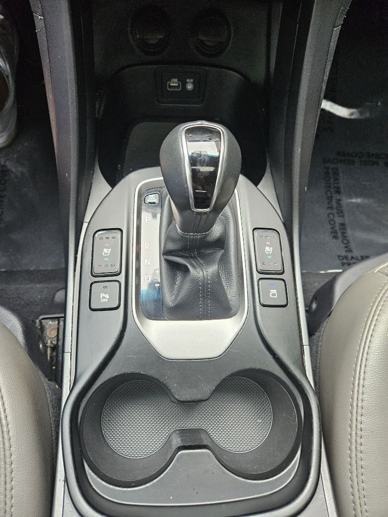 Hyundai Santa Fe Sport 2.0T AWD 2018 Hyundai Santa Fe Sport 2.0T AWD 2018