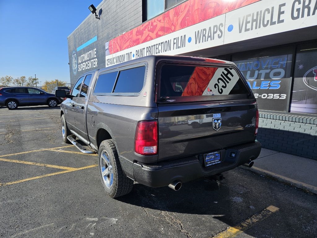 RAM 1500 Tradesman Quad Cab 4WD 2016