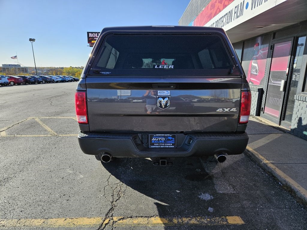 RAM 1500 Tradesman Quad Cab 4WD 2016