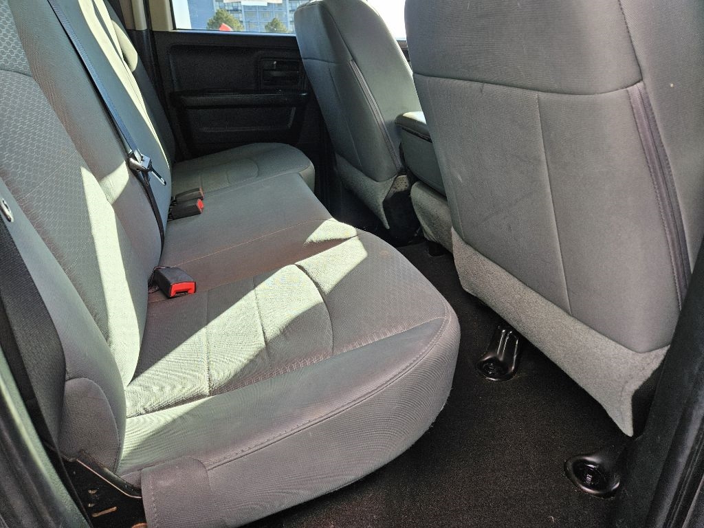 RAM 1500 Tradesman Quad Cab 4WD 2016