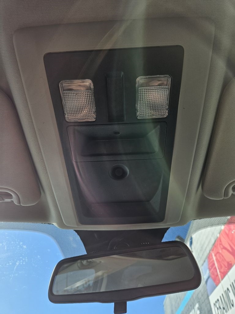 RAM 1500 Tradesman Quad Cab 4WD 2016