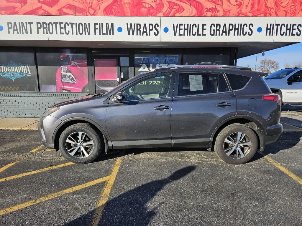 Toyota RAV4 XLE AWD 2018