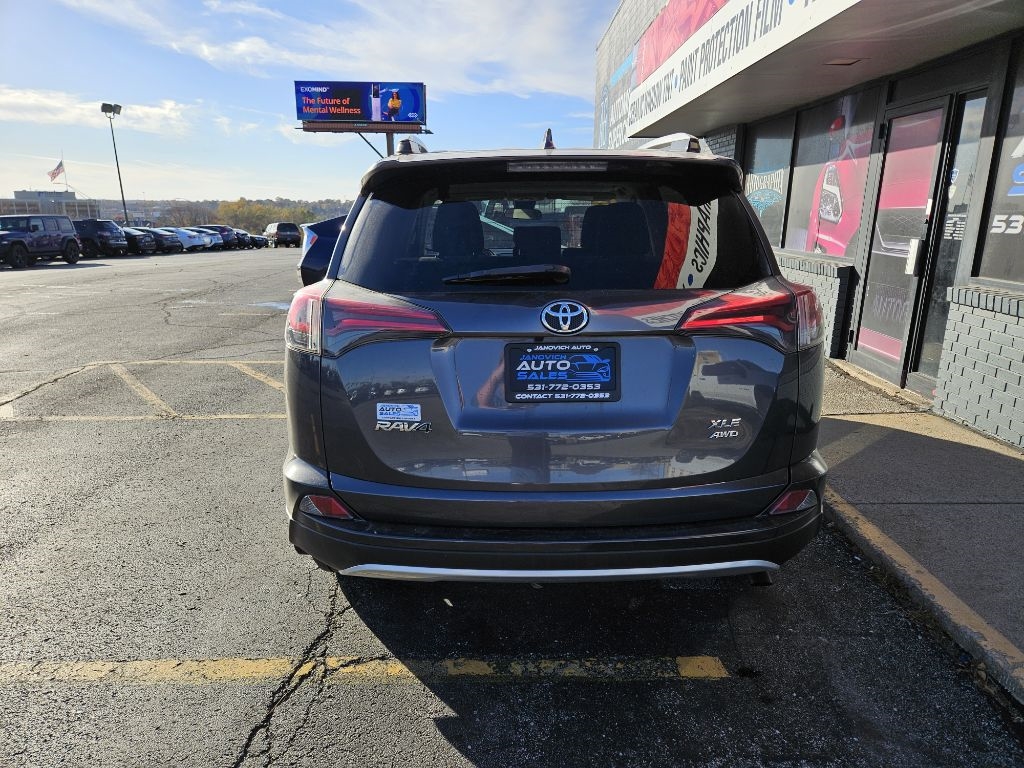 Toyota RAV4 XLE AWD 2018