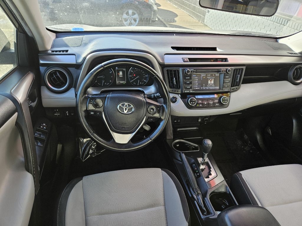 Toyota RAV4 XLE AWD 2018
