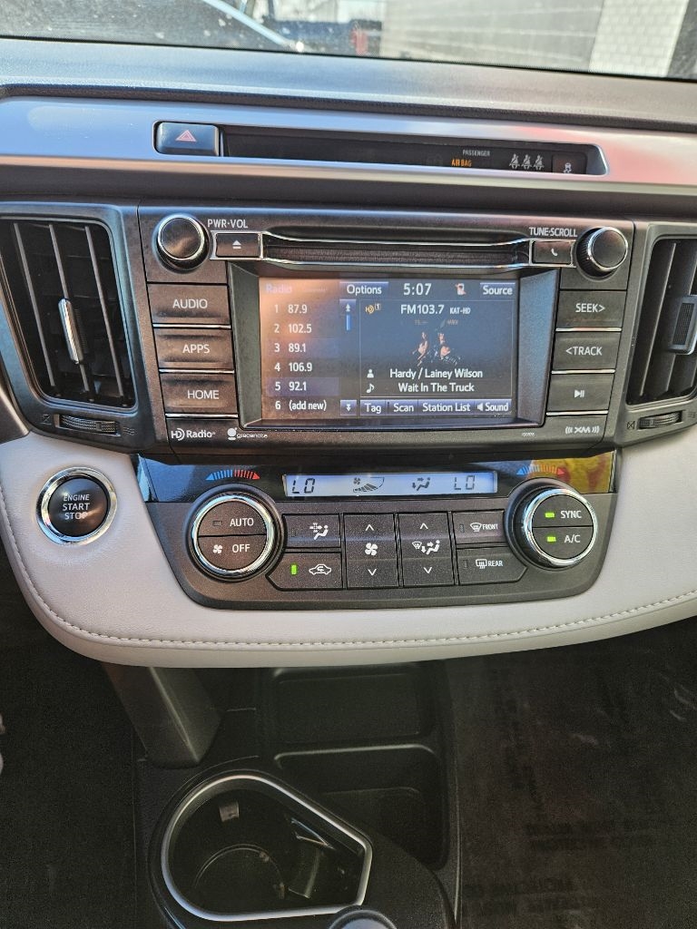 Toyota RAV4 XLE AWD 2018