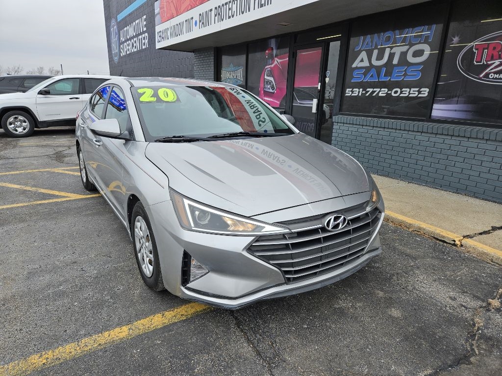 Hyundai Elantra SE 6M 2020