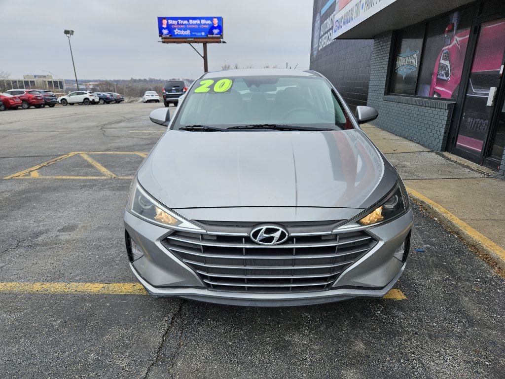 Hyundai Elantra SE 6M 2020