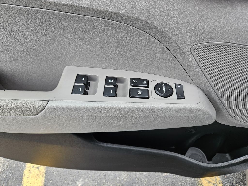 Hyundai Elantra SE 6M 2020