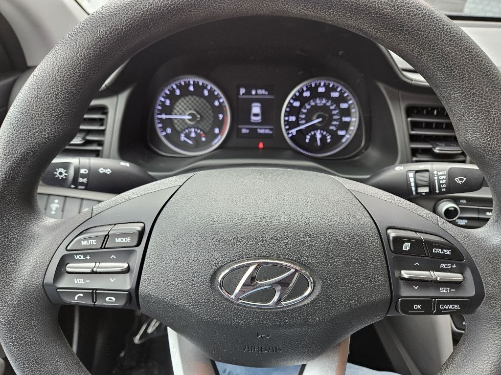 Hyundai Elantra SE 6M 2020