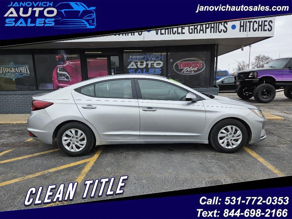 2020 Hyundai Elantra SE 6M