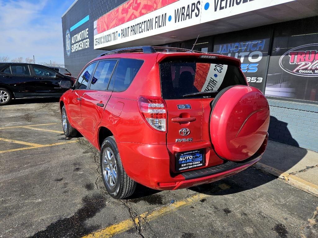 Toyota RAV4 Base I4 2WD 2012