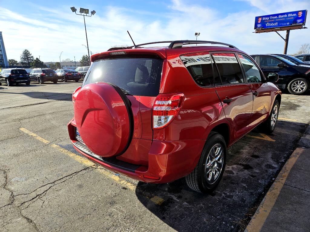 Toyota RAV4 Base I4 2WD 2012