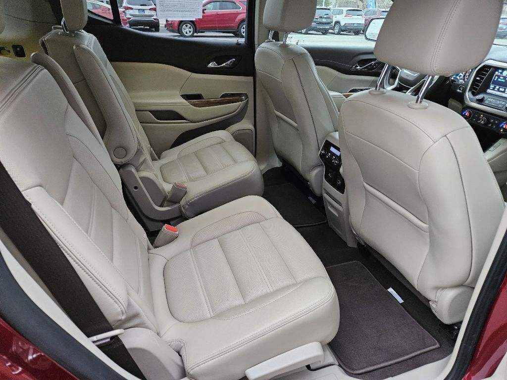 GMC Acadia Denali AWD 2019