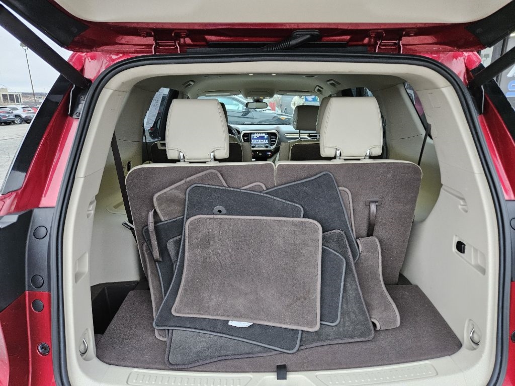 GMC Acadia Denali AWD 2019