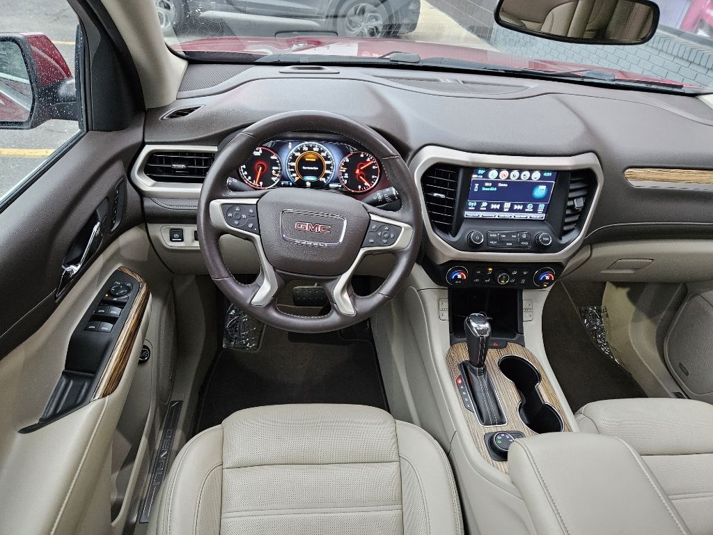 GMC Acadia Denali AWD 2019
