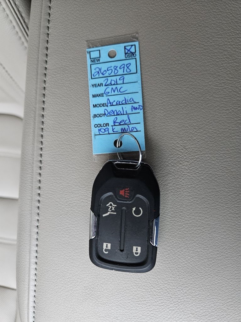 GMC Acadia Denali AWD 2019