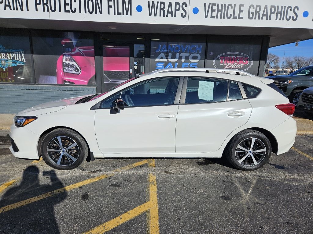Subaru Impreza 2.0i Premium CVT 5-Door 2022